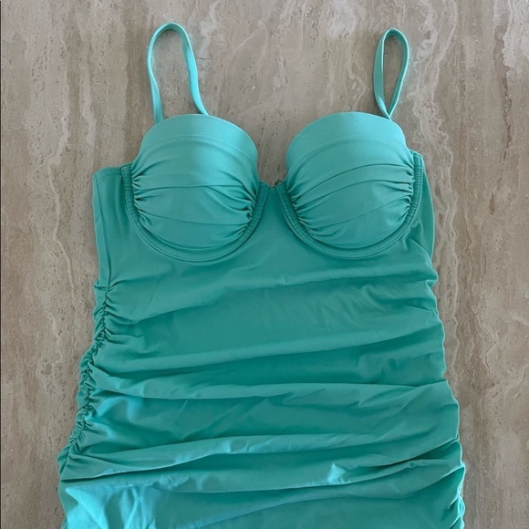 New VICTORIA'S SECRET FOREVER SEXY THE CLASSIC TANKINI - Picture 1 of 4
